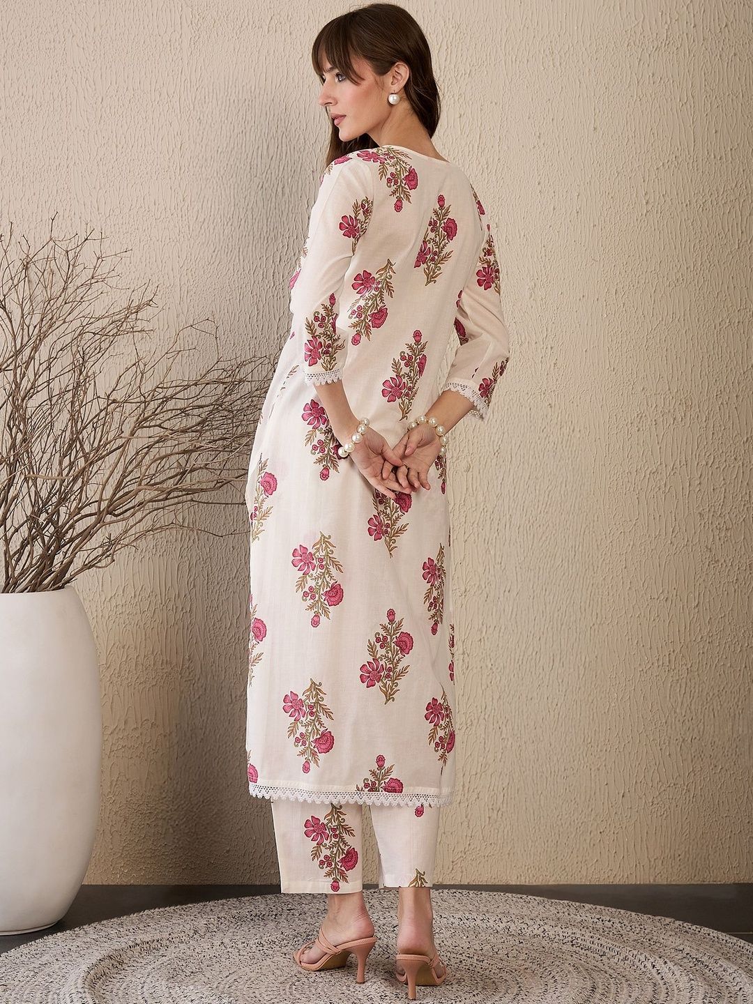 Floral Printed V-Neck Straight Pure Cotton Kurta With Trouser