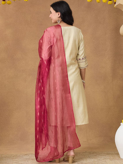 Embroidered Mandarin Collar Kurta Sets