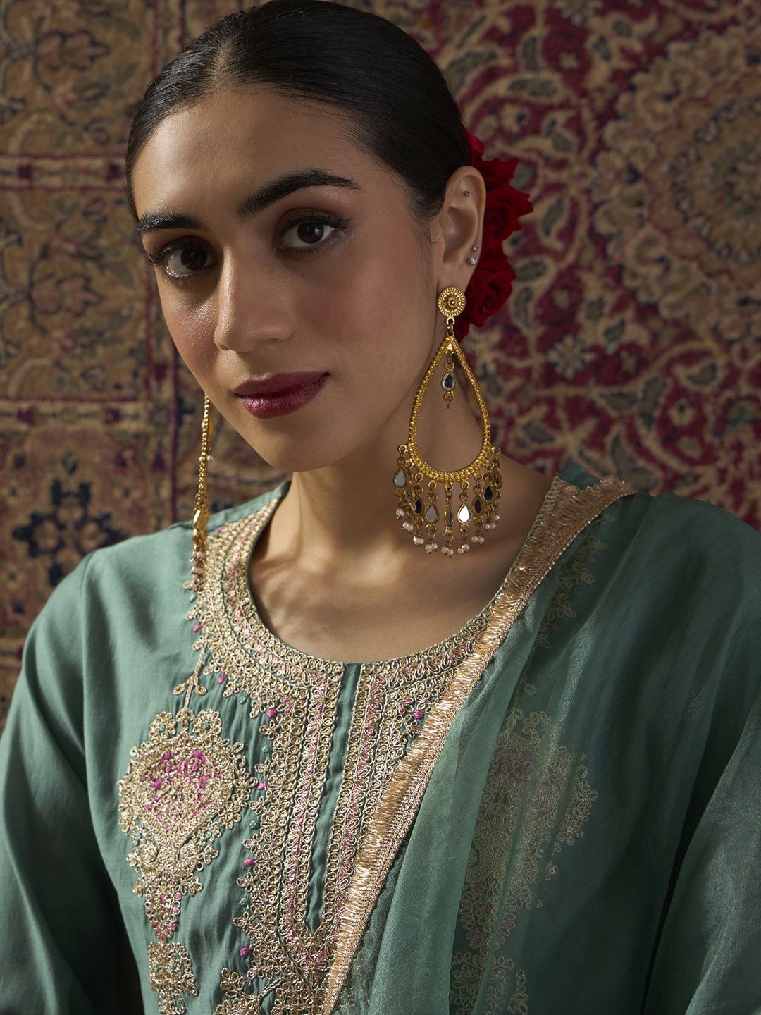 Ethnic Motifs Embroidered Thread Work Straight Kurta With Trousers & Dupatta