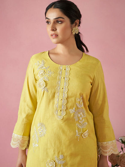 Women Floral Embroidered Kurta with Trousers & Dupatta