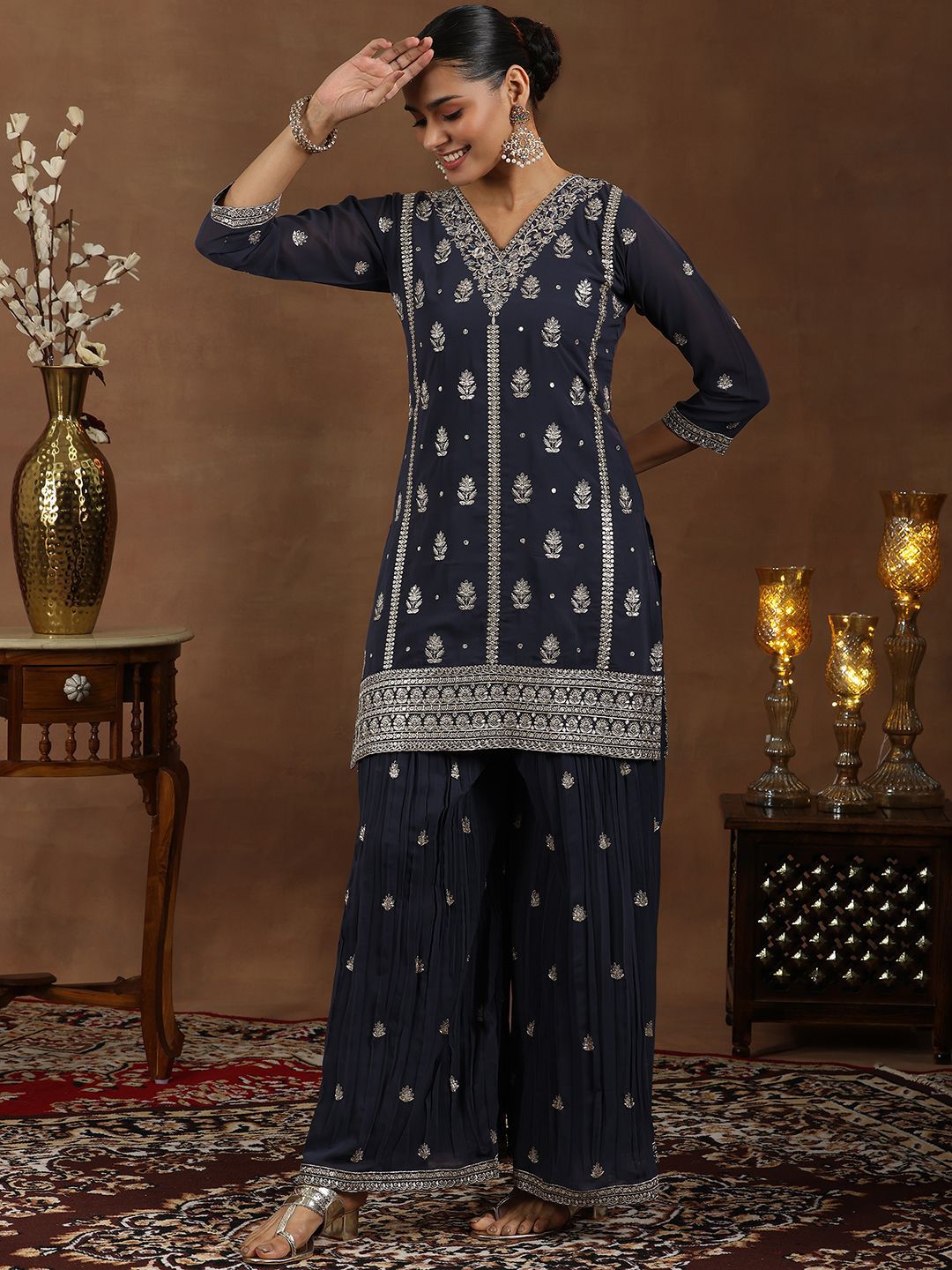 Dhiyona LL Women Floral Embroidered Regular Kurta with Palazzos & With Dupatta
