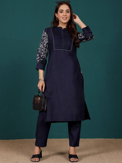 Navy Blue Women Regular Thread Work Kurta with Trousers