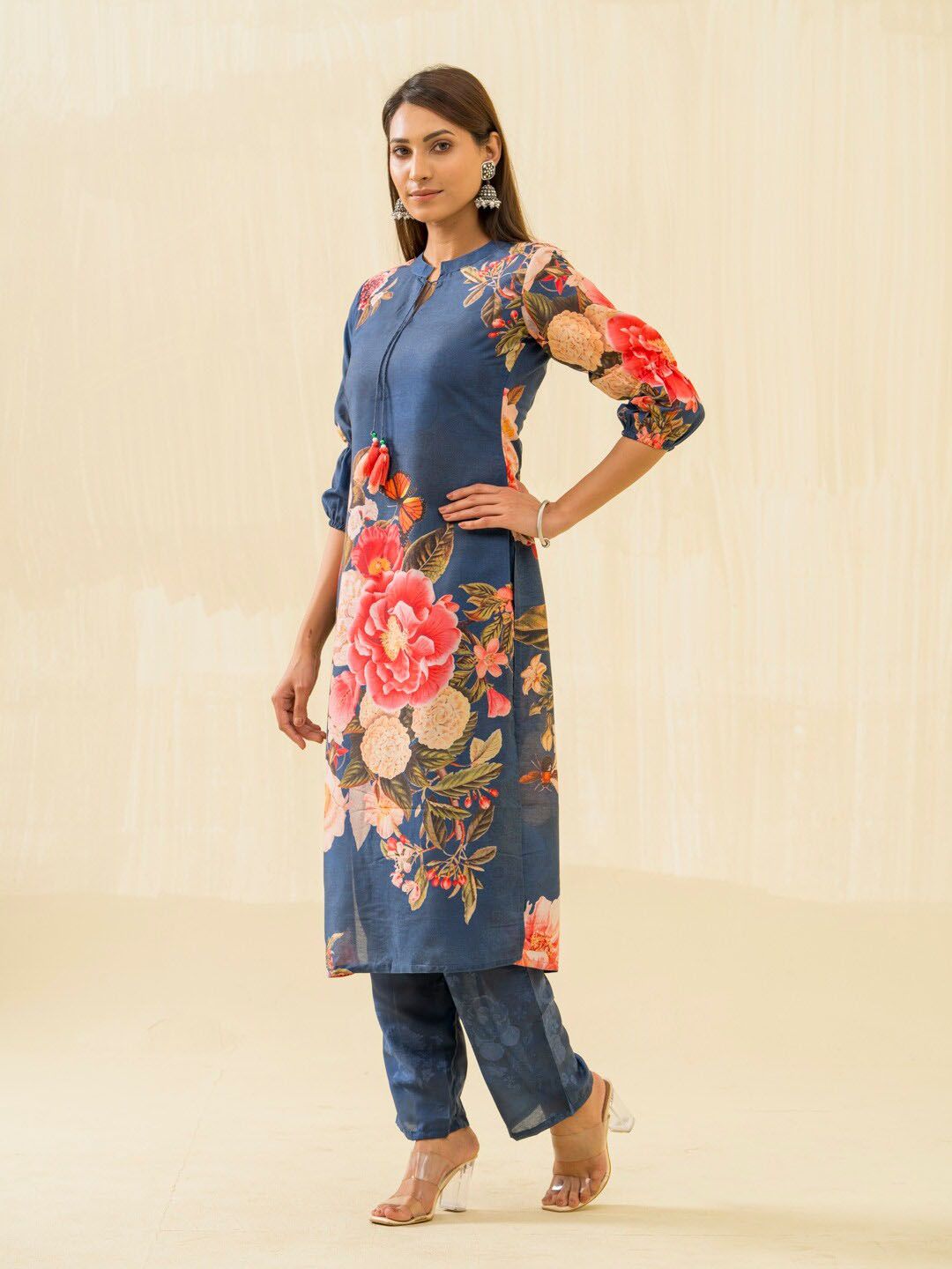 Dhiyona IS Women's Floral Printed Regular Cotton Kurta with Trousers