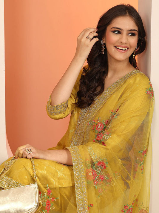 Geometric Woven Design Straight Kurta With Trousers & Dupatta