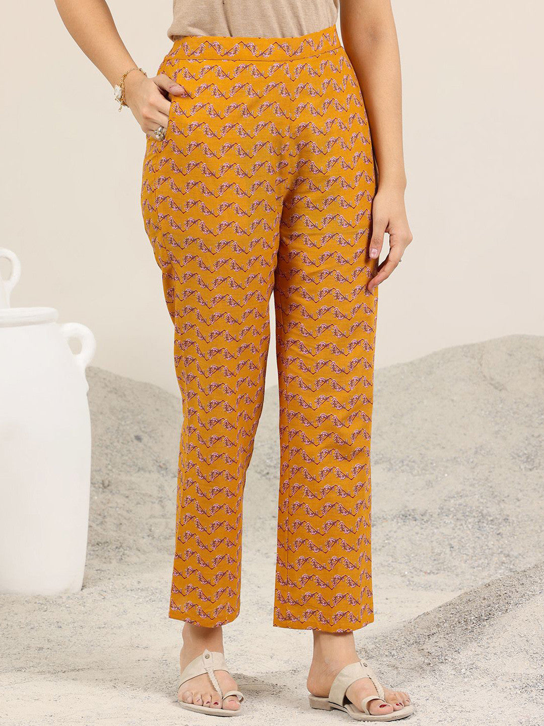 Floral Printed V-Neck Straight Kurta With Trouser