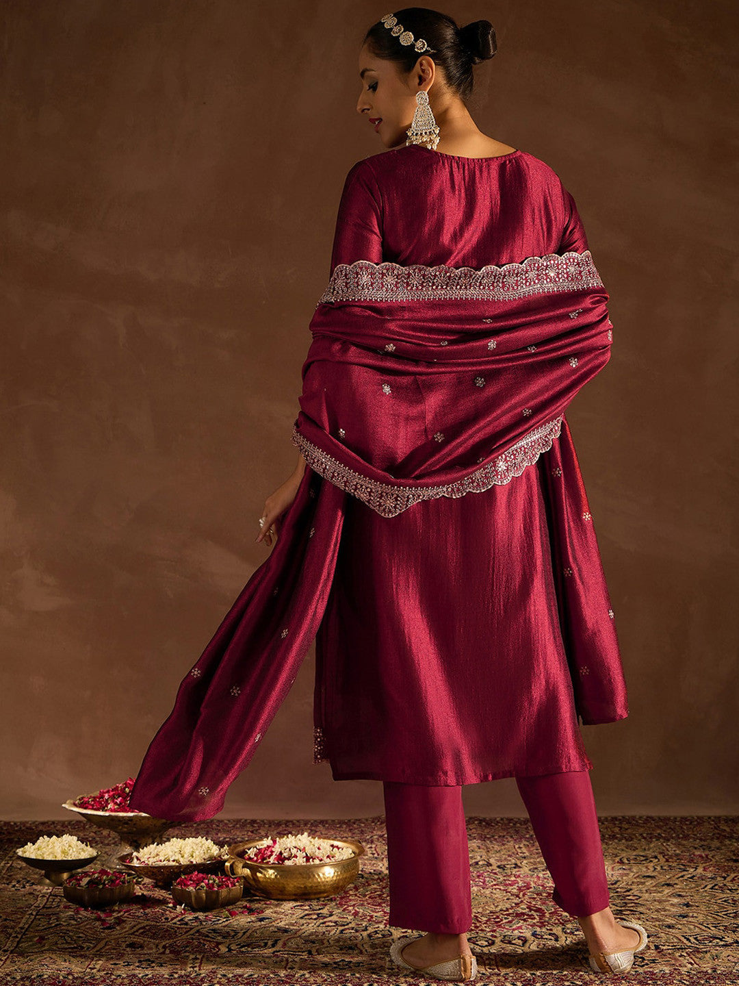 Ethnic Motifs Embroidered Thread Work Straight Kurta with Trousers & Dupatta