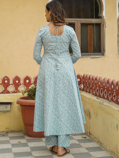 Dhiyona KL Floral Printed Gotta Patti Pure Cotton Kurta with Trousers & With Dupatta