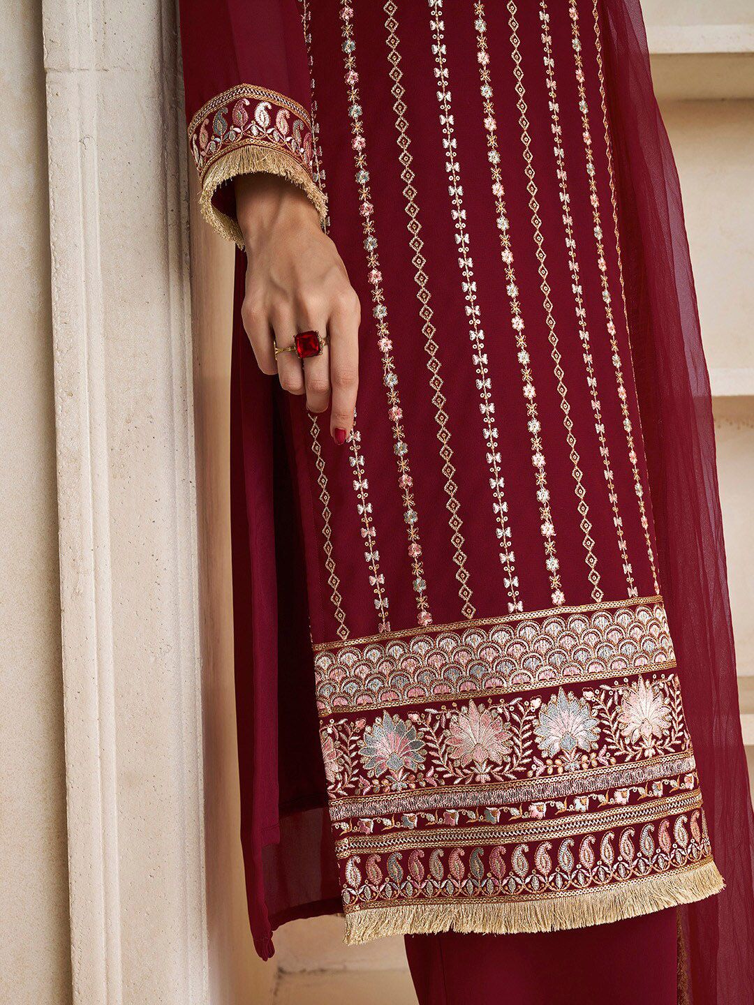 Dhiyona IN Floral Embroidered Thread Work Kurta With Palazzos & Dupatta