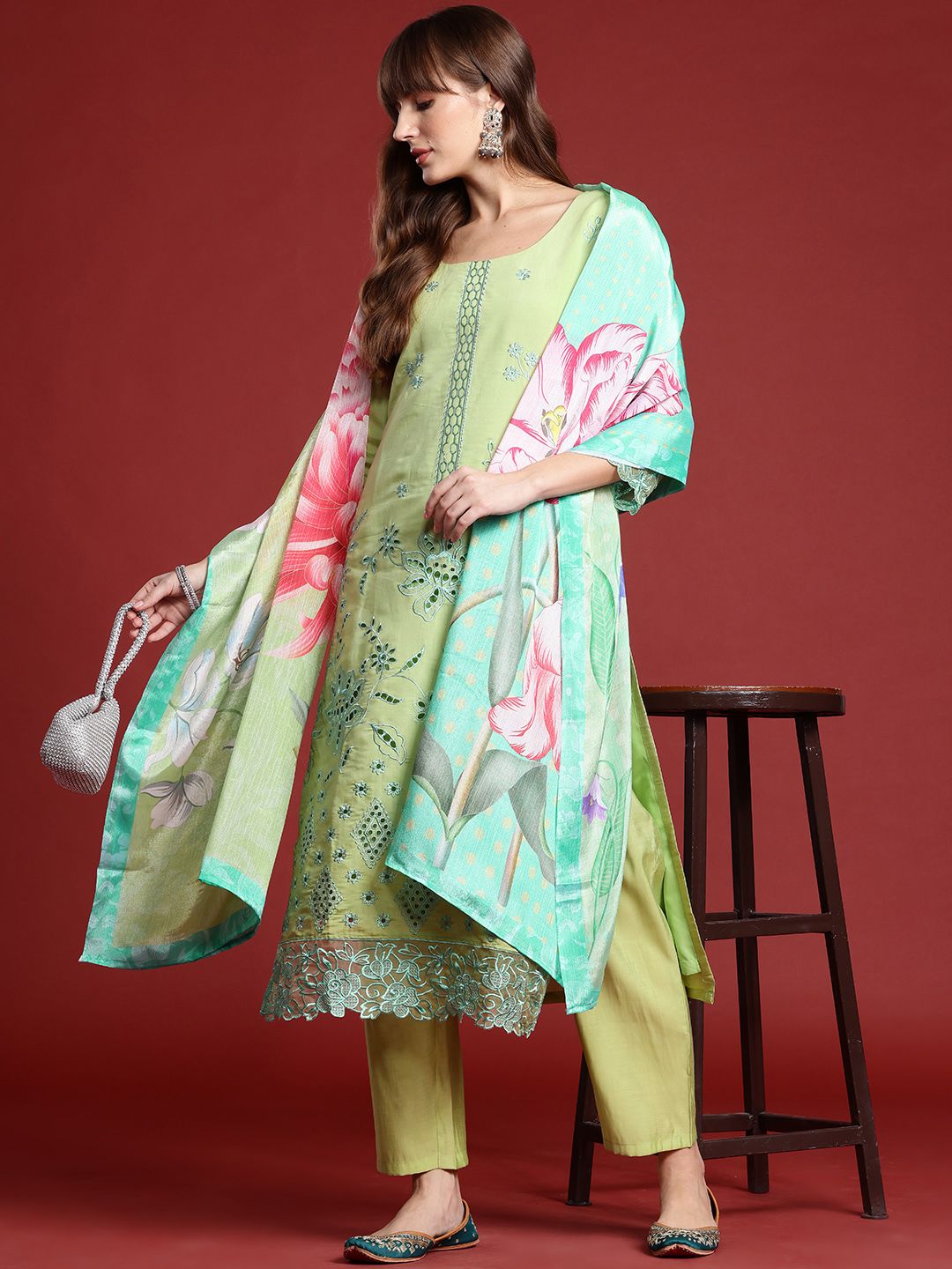 Dhiyona IE Floral Embroidered Thread Work Kurta With Trousers & Dupatta