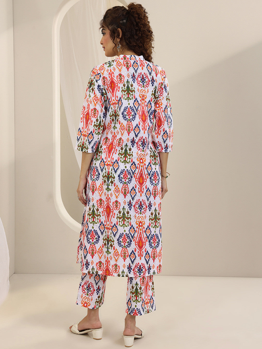 Women Ethnic Motifs Embroidered Regular Thread Work Kurta with Trousers