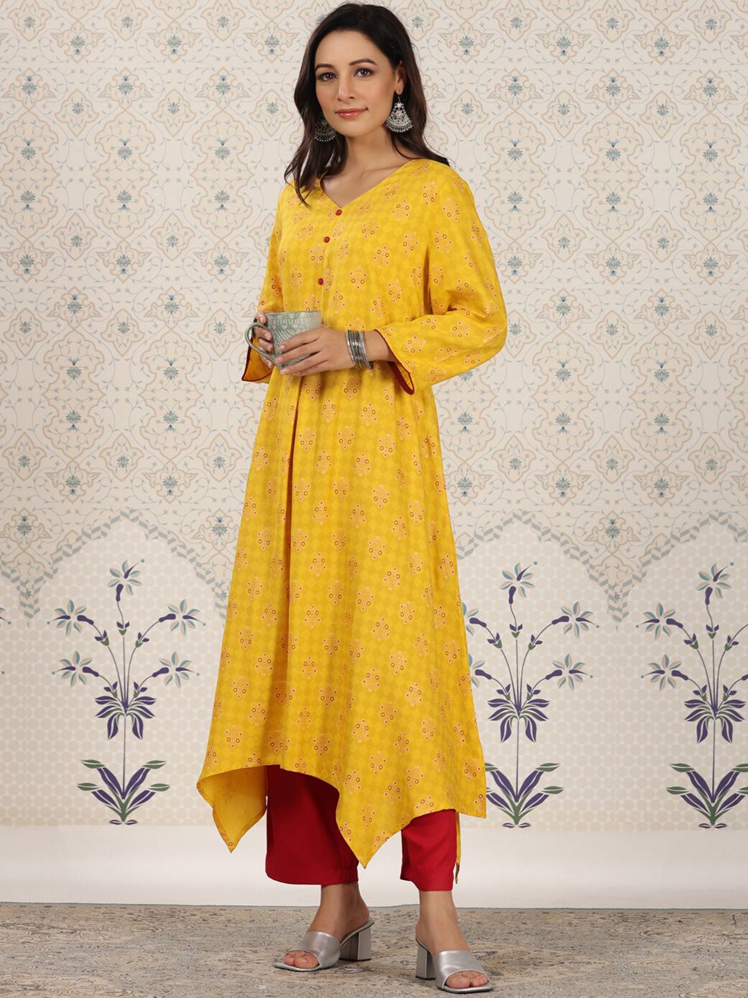 Dhiyona OD  Ethnic Motifs Printed V-Neck Asymmetric A-Line Kurta