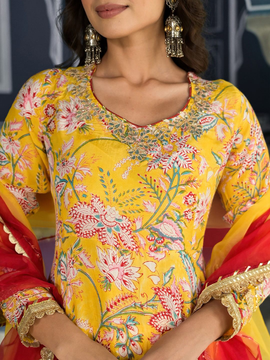 Dhiyona KL Floral Printed Thread Work Anarkali Kurta & Trousers With Dupatta
