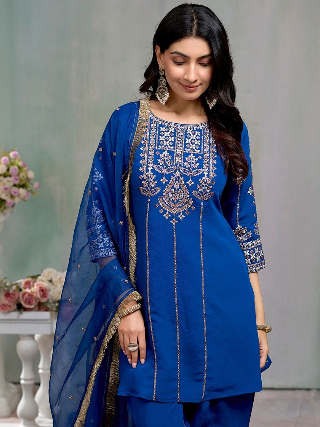 Dhiyona CH Women Ethnic Motifs Embroidered Regular Thread Work Kurta with Patiala & With Dupatta