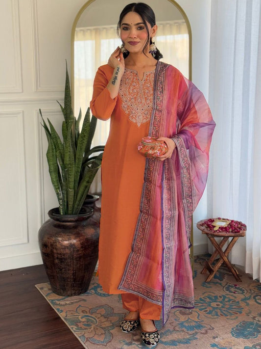 Dhiyona KL Yoke Design Embroidered Notch-Neck Straight Kurta With Trousers And Dupatta