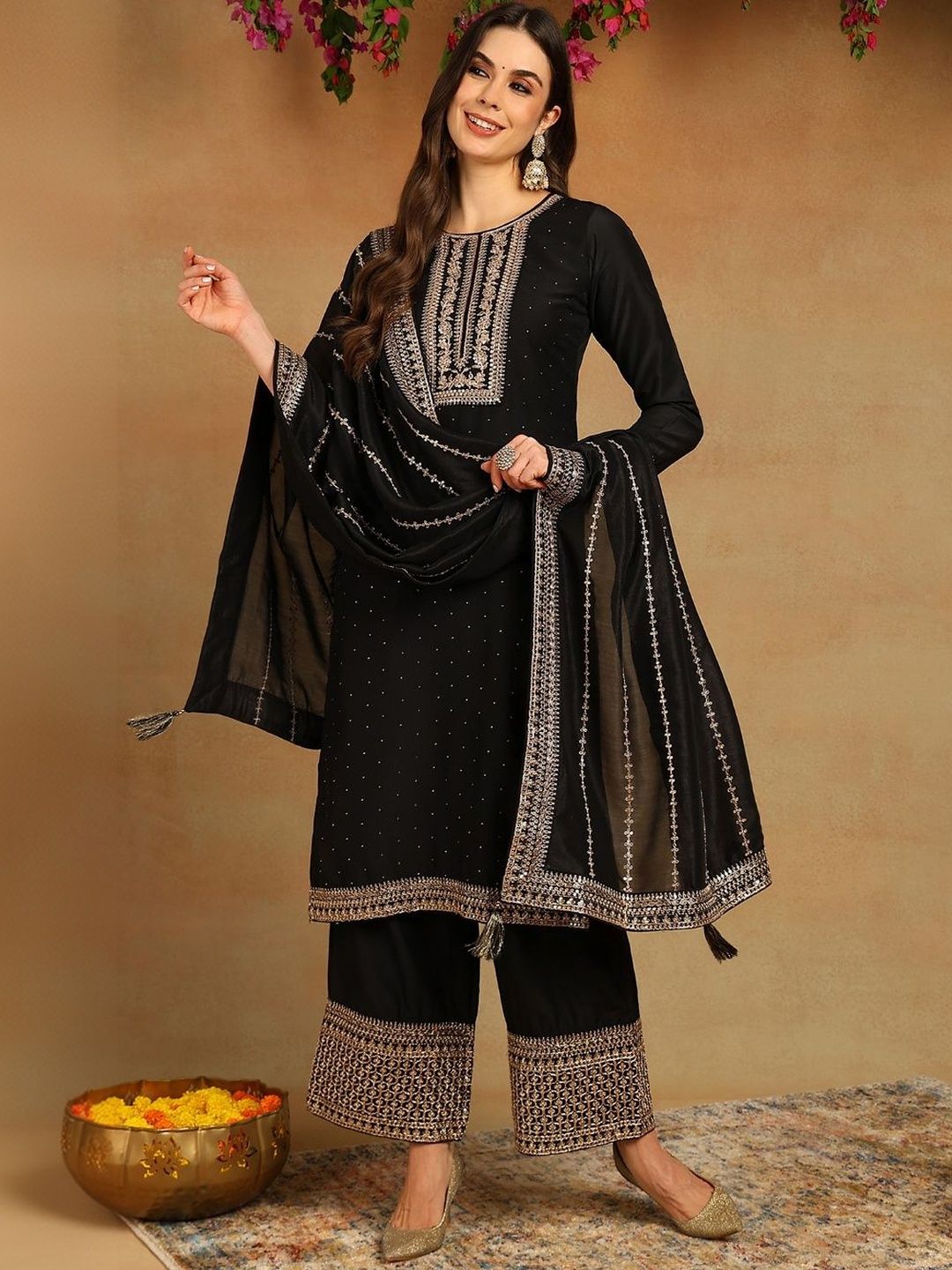 Dhiyona KL Ethnic Motifs Yoke Design Sequinned Kurta With Palazzos & Dupatta