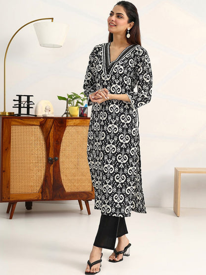Women Ethnic Motifs Printed Regular Thread Work Kurta with Trousers & With Dupatta