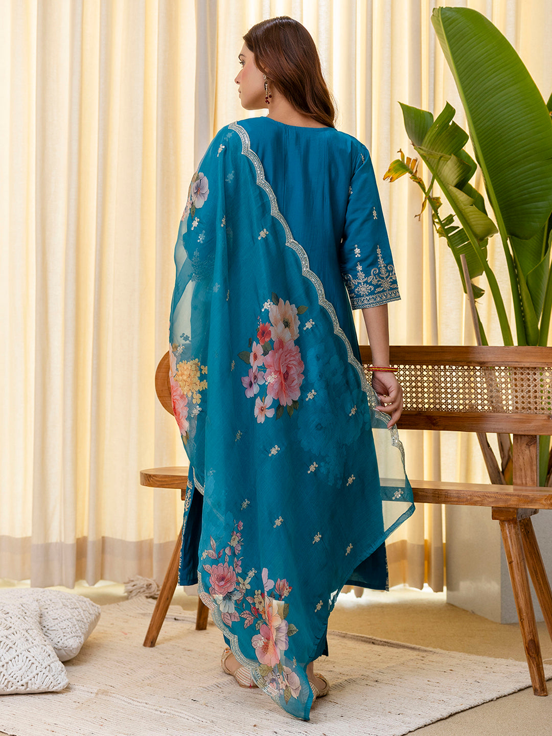 Dhiyona VV Vireya Rama Embroidred Kurta Sets with Sequins Work Women Suits