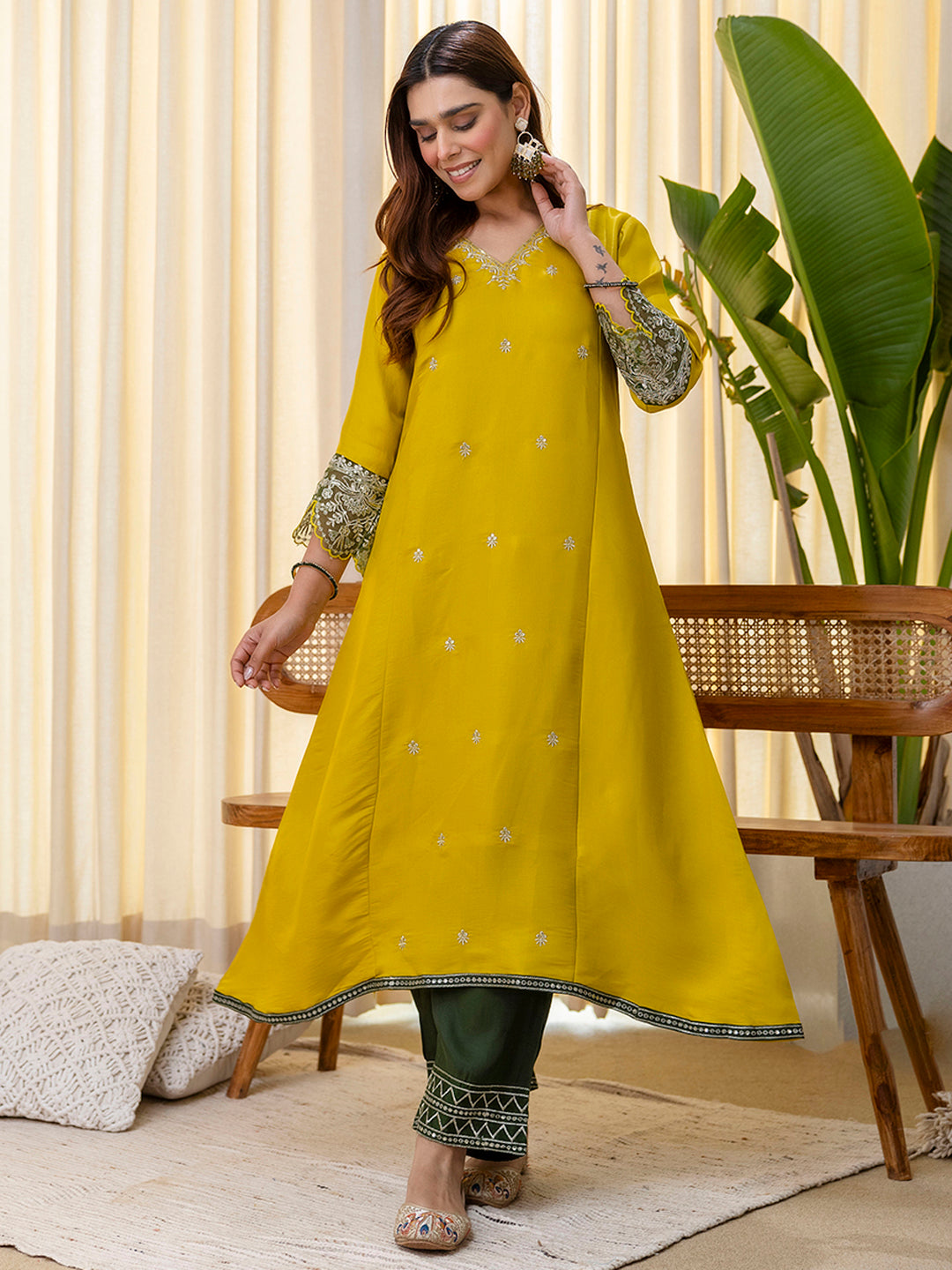 Dhiyona VV Lemon Embroidred Kurta Sets with Sequins Work Women Suits