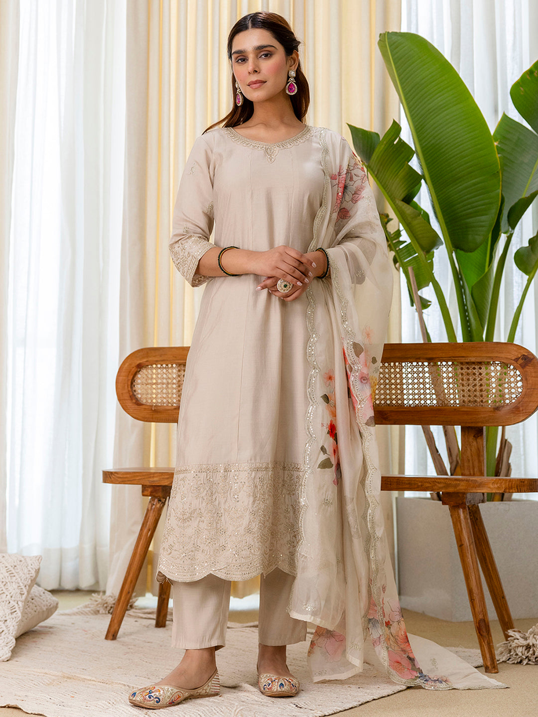 Dhiyona VV Vireya Grey Embroidred Kurta Sets with Sequins Work Women Suits
