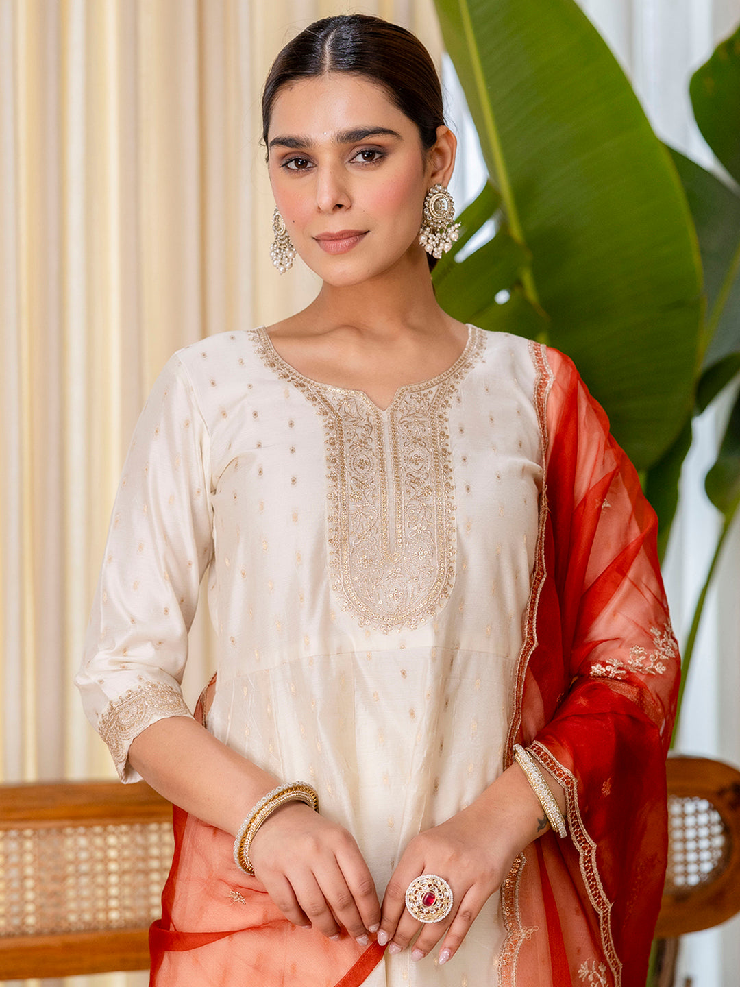 Dhiyona VV Sattva White Embroidred Kurta Sets with Heavy thread Work Women Suits