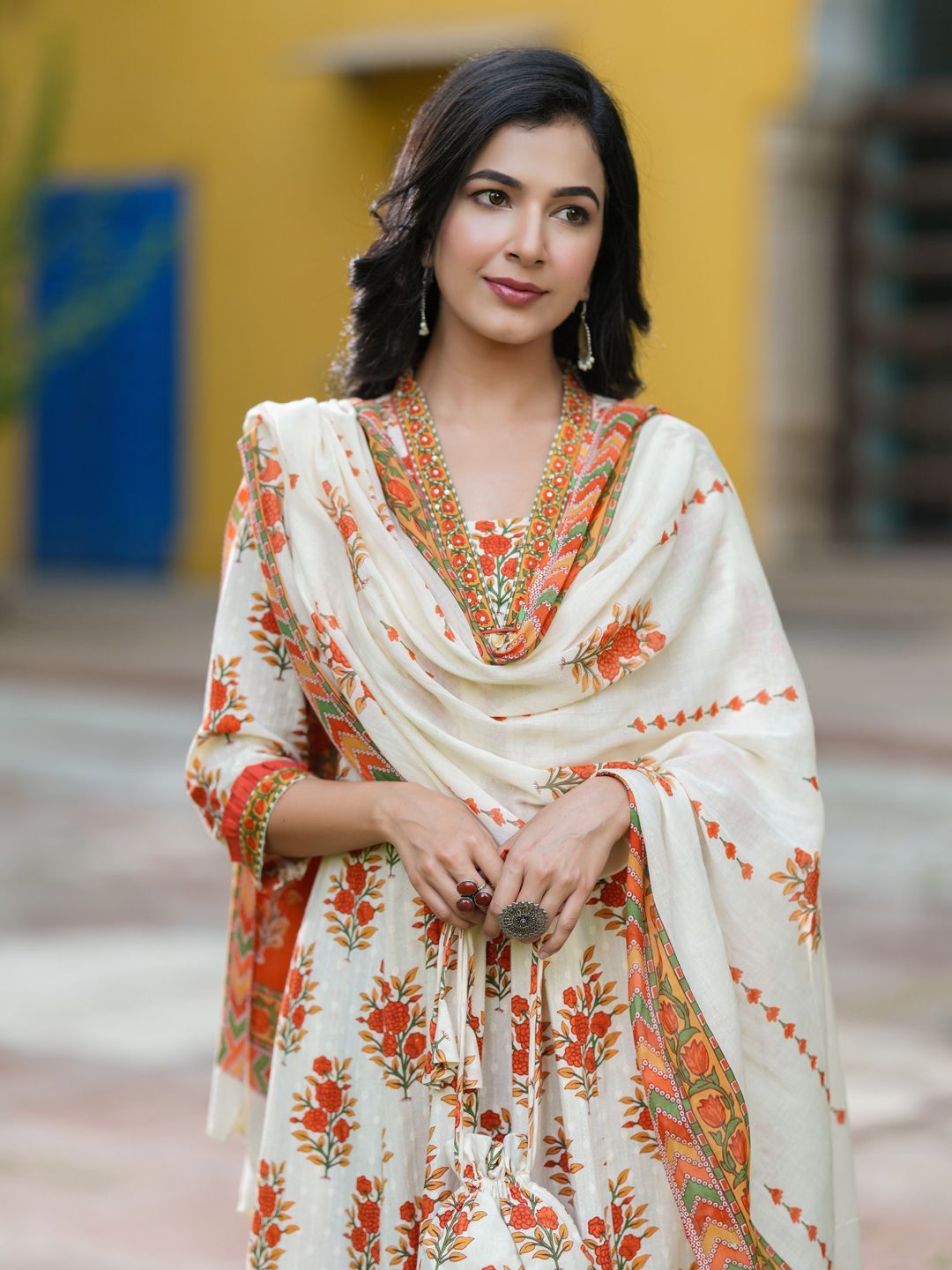Dhiyona RR Women's Floral Printed Thread Work Pure Cotton Kurta With Trousers & Dupatta