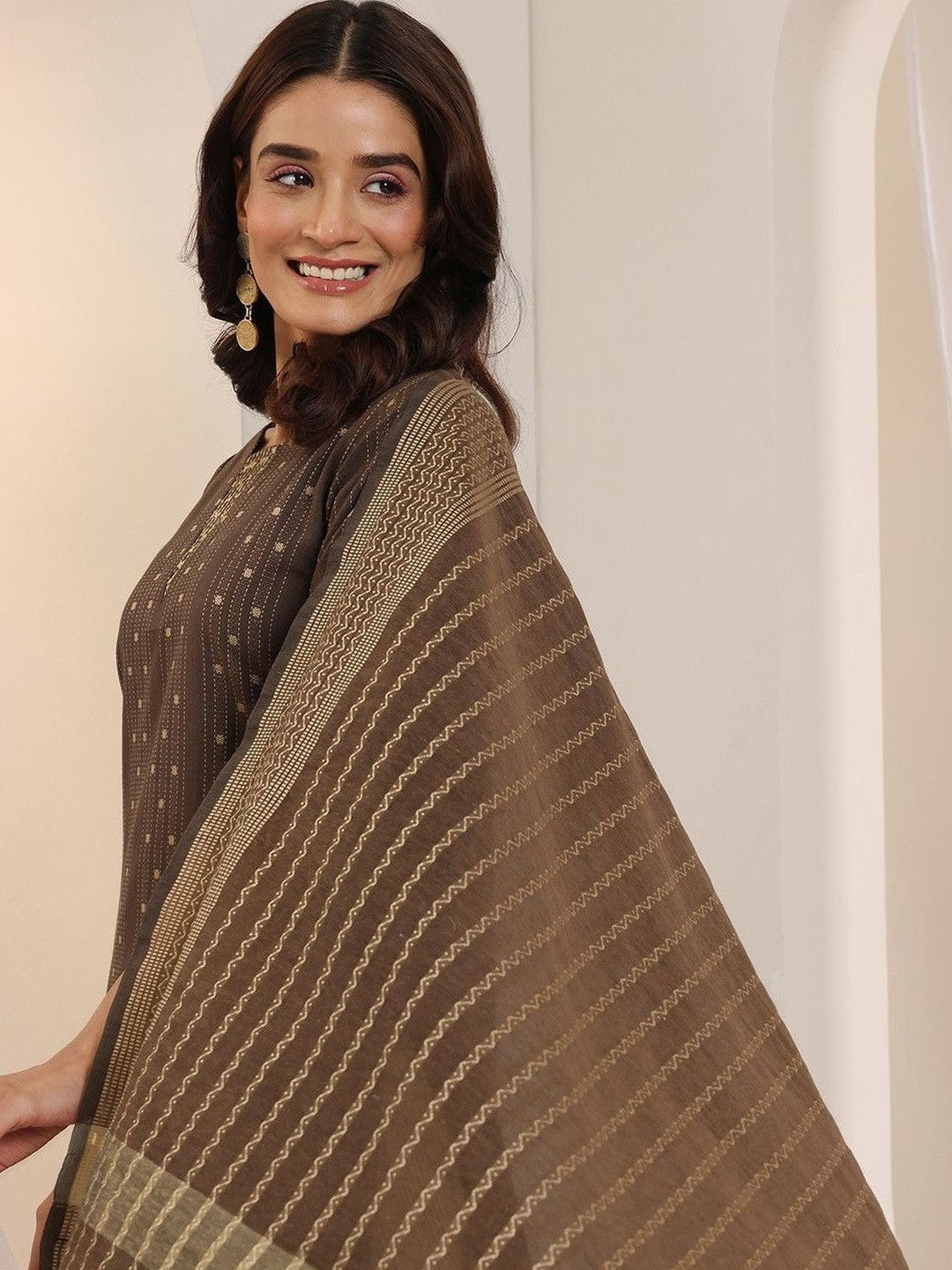 Women Ethnic Motifs Printed Regular Thread Work Kurta with Trousers & With Dupatta
