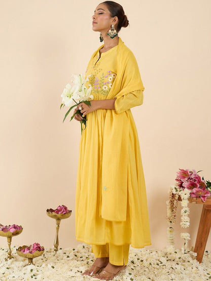Women Floral Embroidered Panelled Thread Work Pure Cotton Kurta with Trousers & With Dupatta