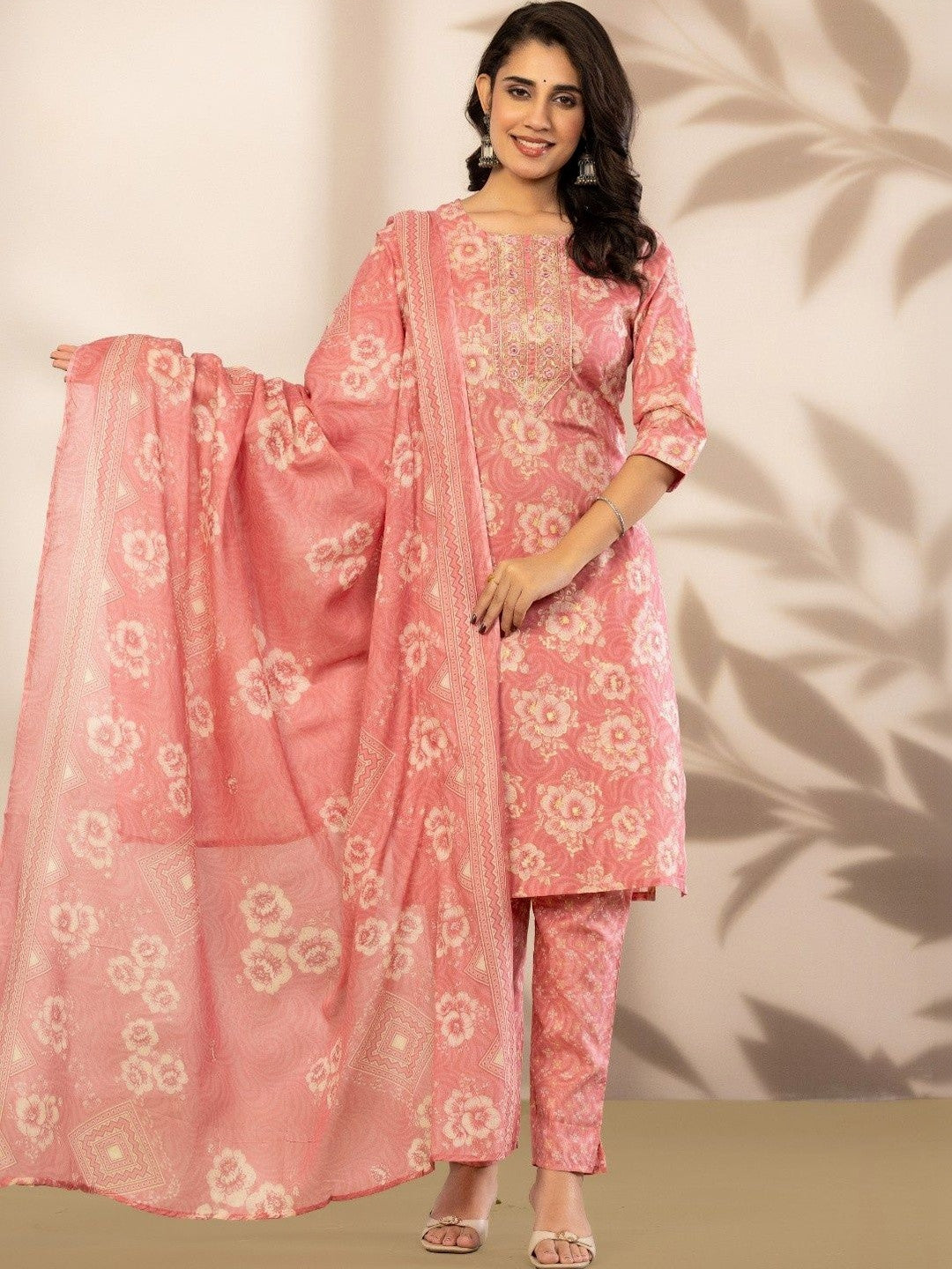 Women Floral Printed Regular Thread Work Pure Cotton Kurta with Trousers & With Dupatta