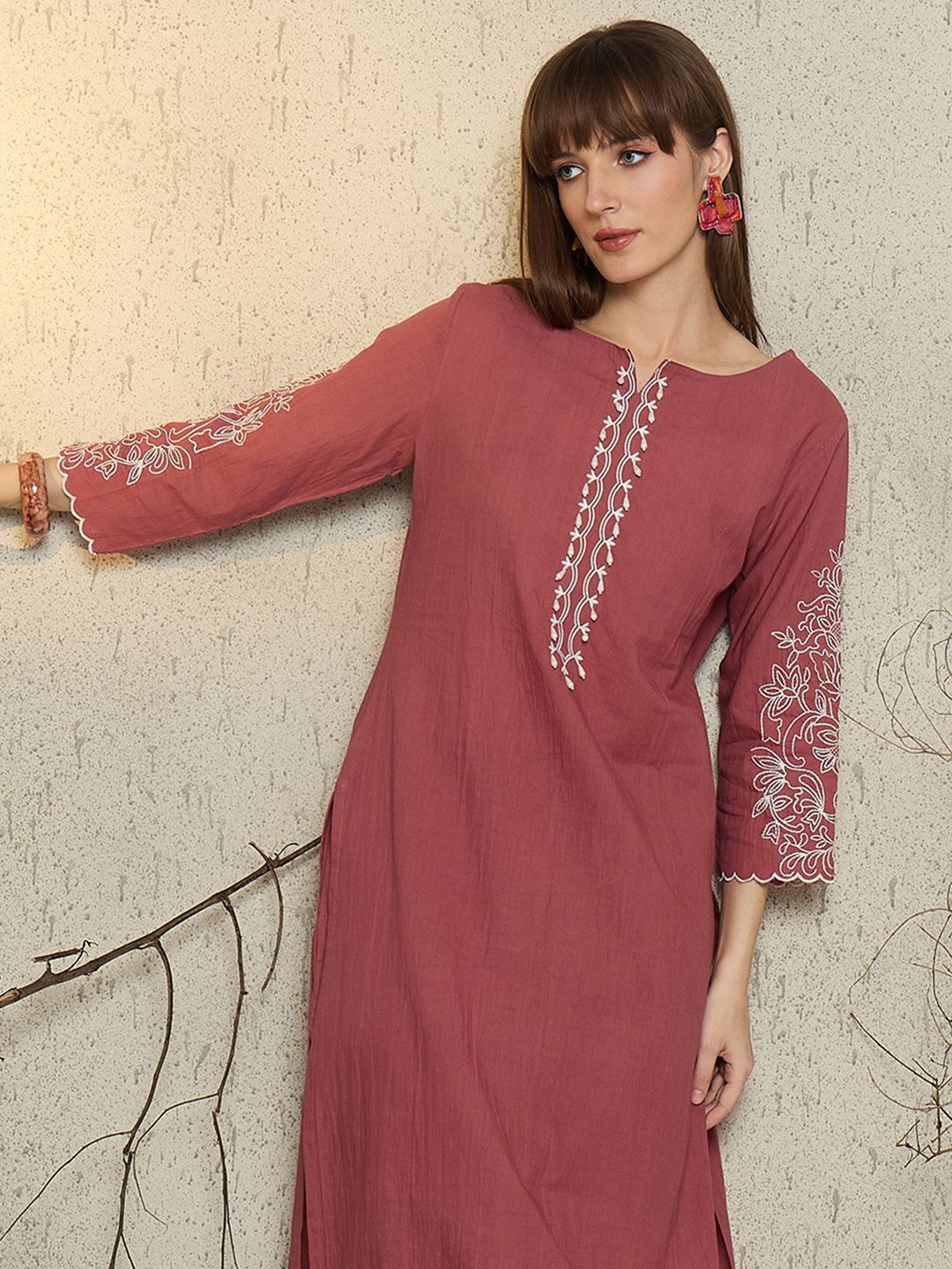 Dhiyona IE Women Ethnic Motifs Embroidered Thread Work Pure Cotton Kurta with Trousers