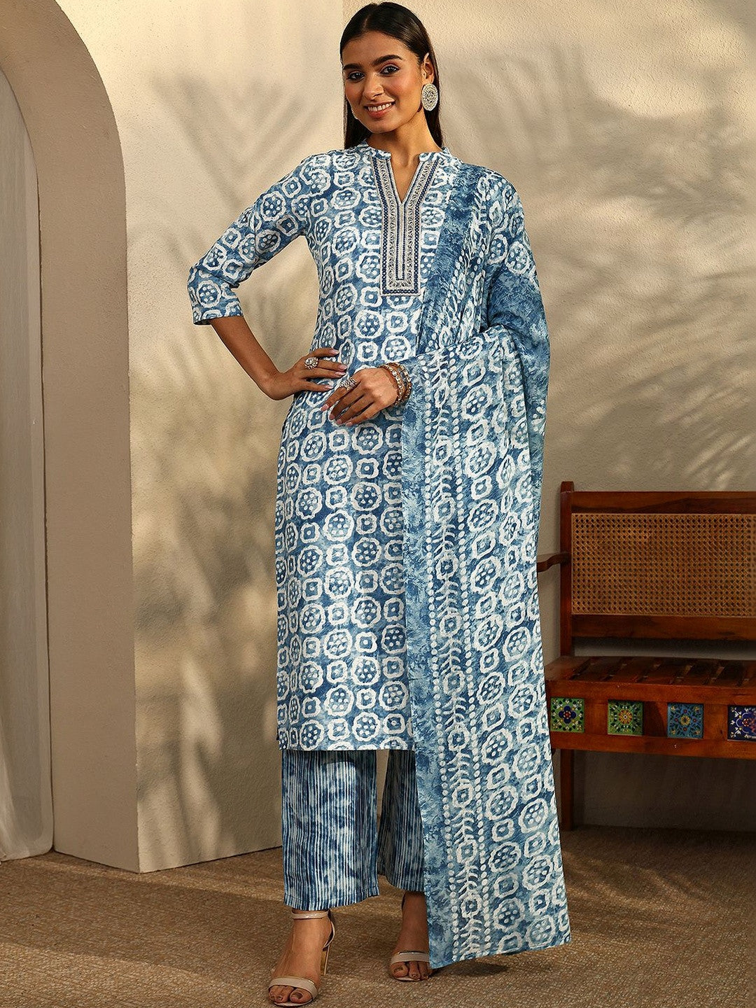 Women Ethnic Motifs Printed Regular Thread Work Kurta with Trousers & With Dupatta