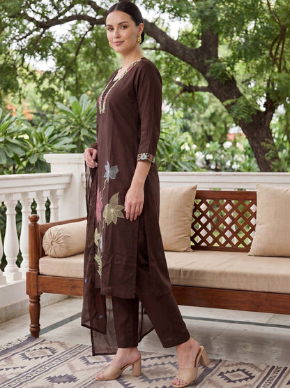Women Floral Embroidered Regular Thread Work Pure Cotton Kurta with Trousers & With Dupatta