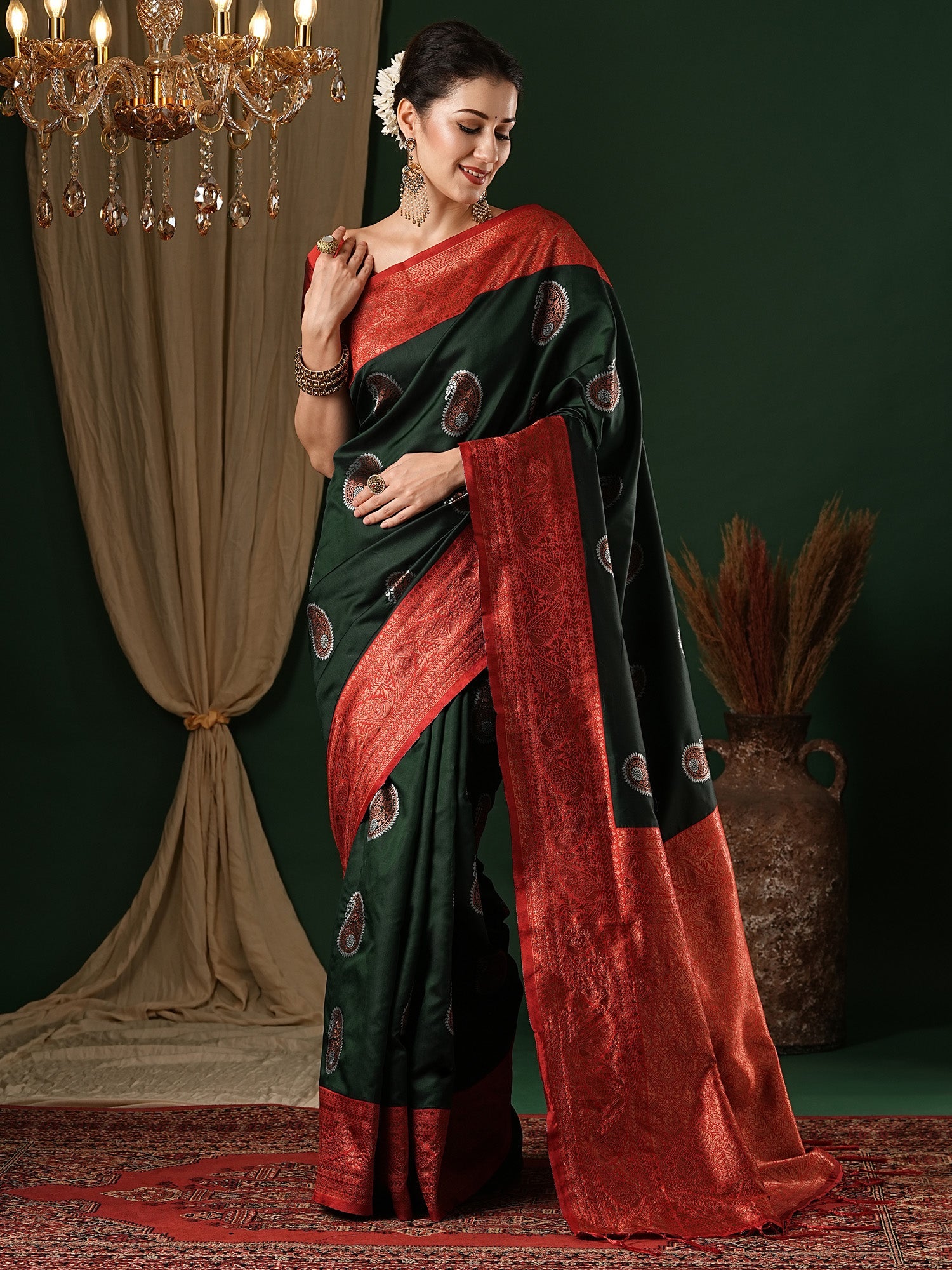 Women's Silk Blend Green Woven Design Designer Saree With Blouse Piece