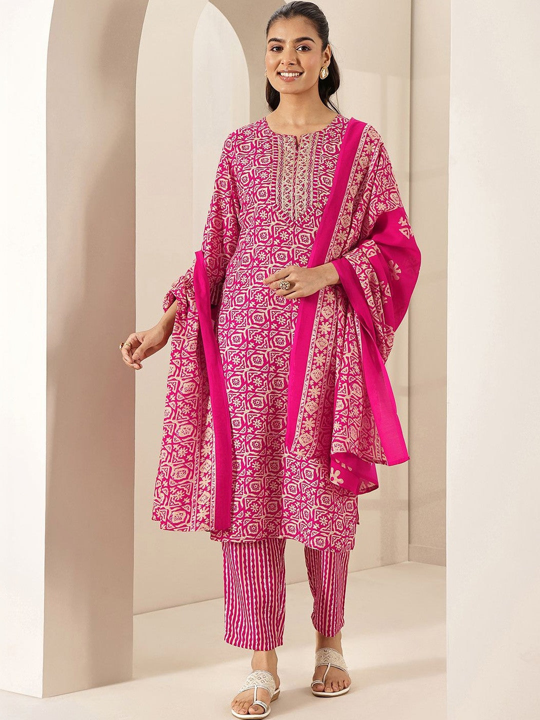 Women Ethnic Motifs Printed Regular Thread Work Kurta with Trousers & With Dupatta