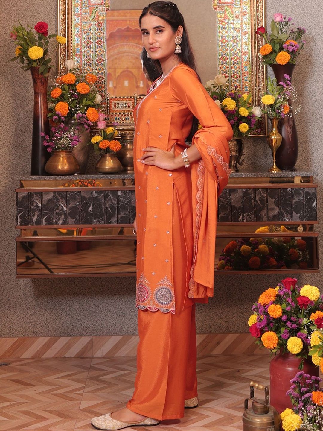 Dhiyona CH Women Ethnic Motifs Embroidered Regular Thread Work Kurta with Palazzos & With Dupatta