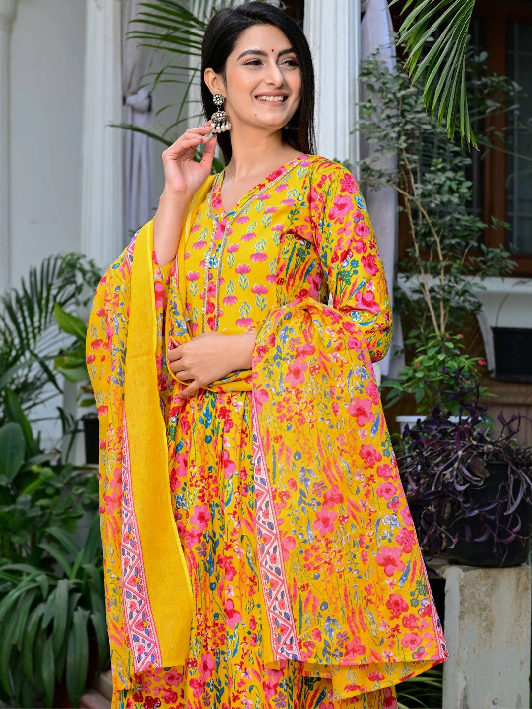 Women Floral Printed Empire Kurta with Trousers & With Dupatta