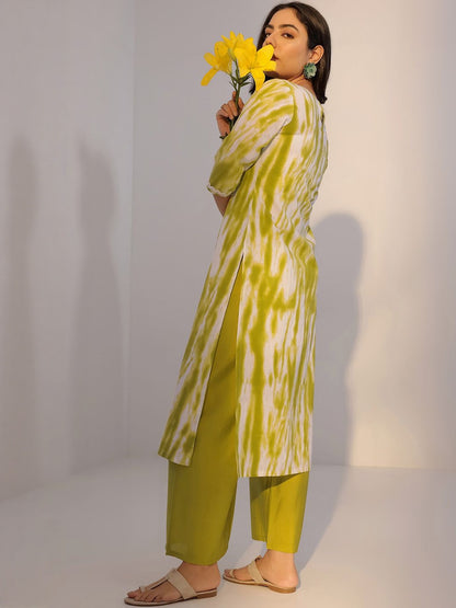 Women Abstract Printed Thread Work Kurta with Trousers