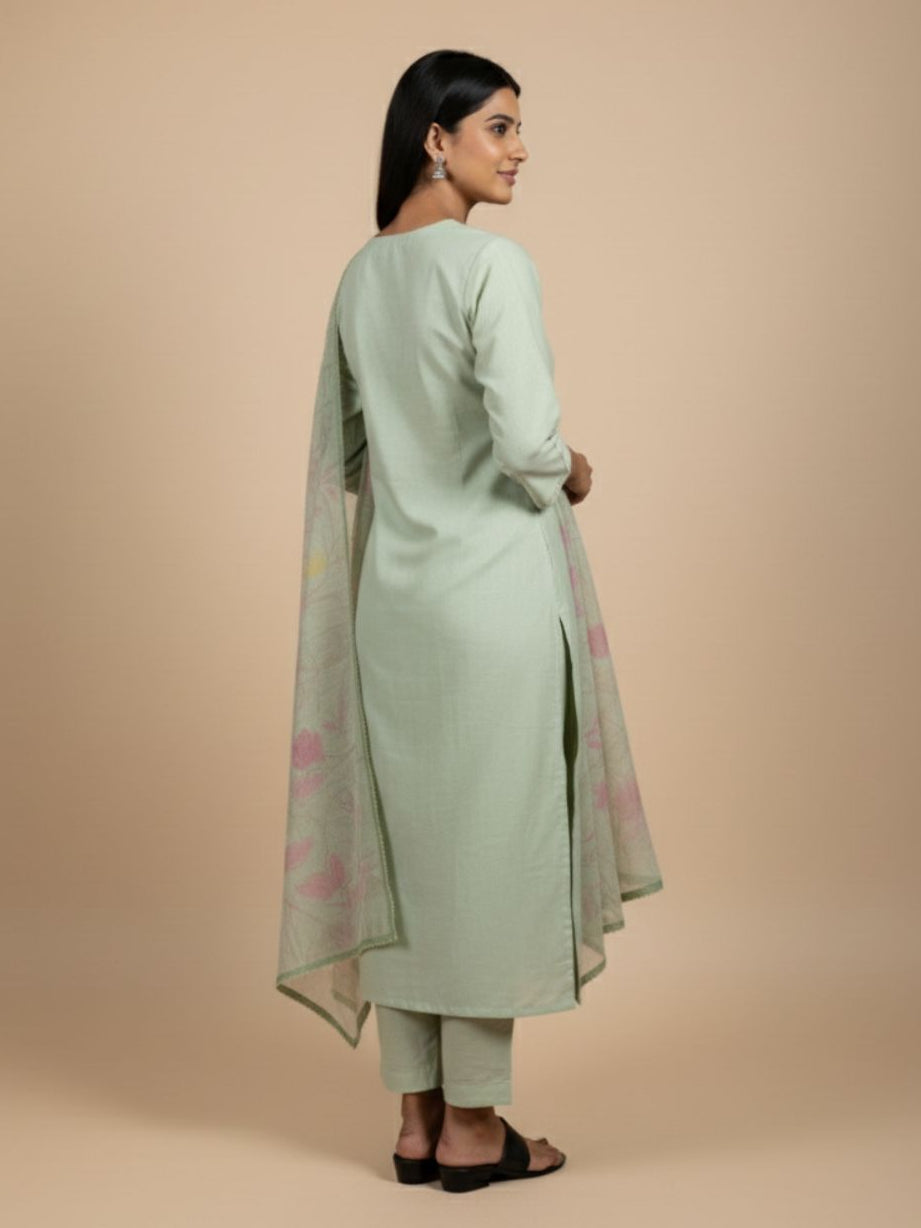 Baha Pista Printed Suit Set