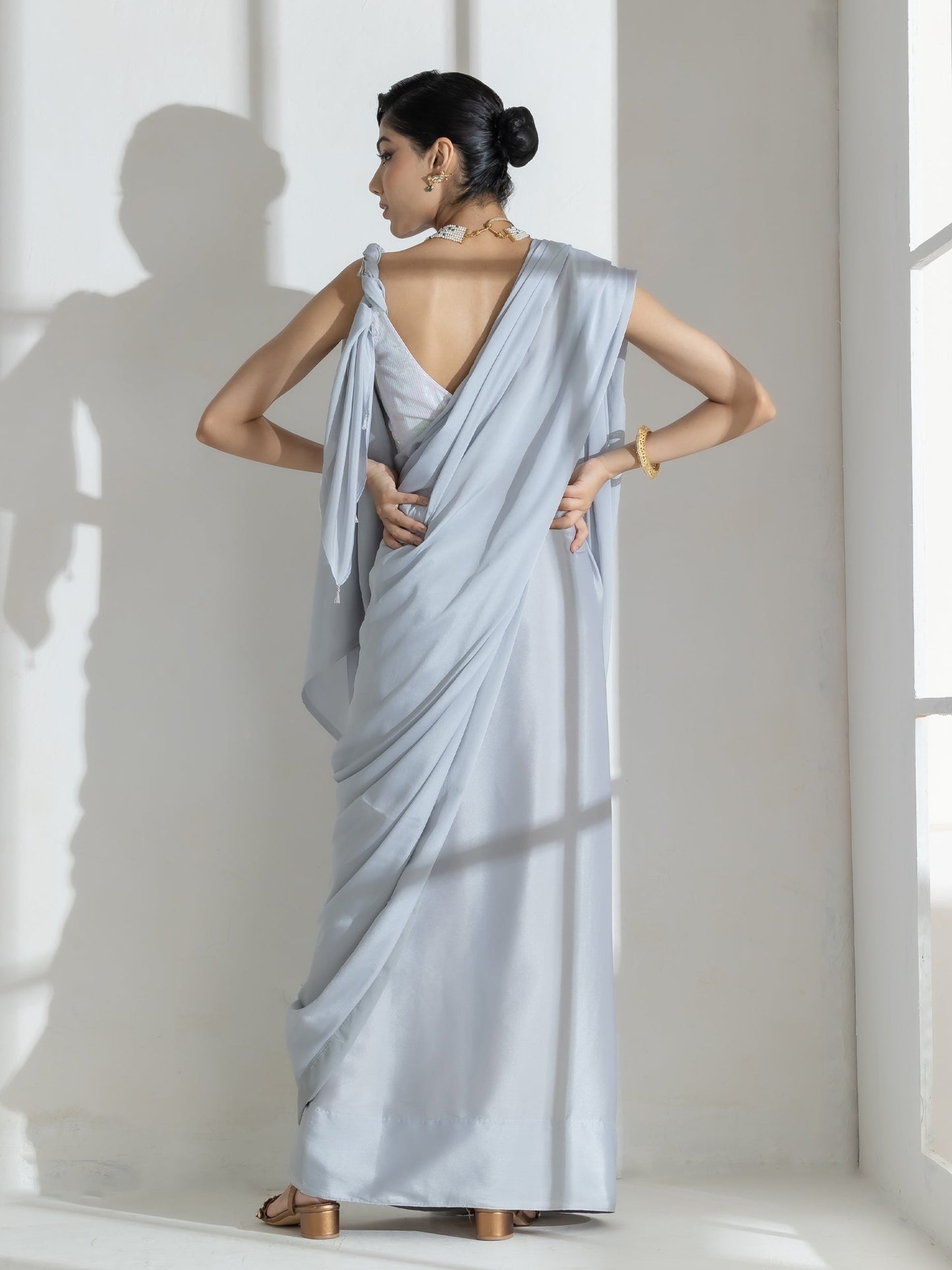 Dhiyona ST Quartz Grey Crepe Saree with beads and self Blouse fabric