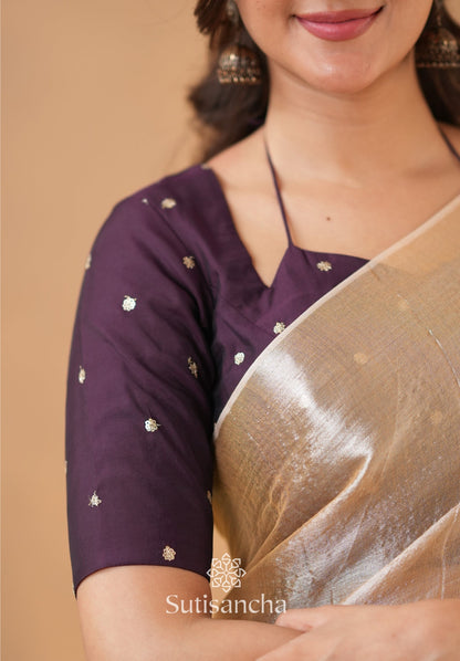 Dhiyona SS Ivory Gold Horizon – Flowing with Regal Charm