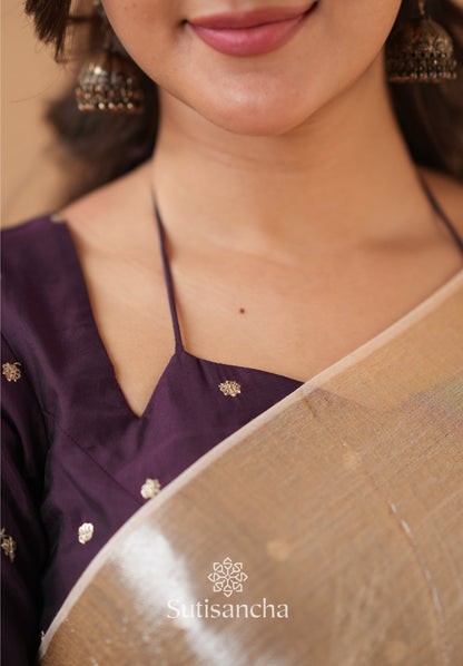 Dhiyona SS Ivory Gold Horizon – Flowing with Regal Charm