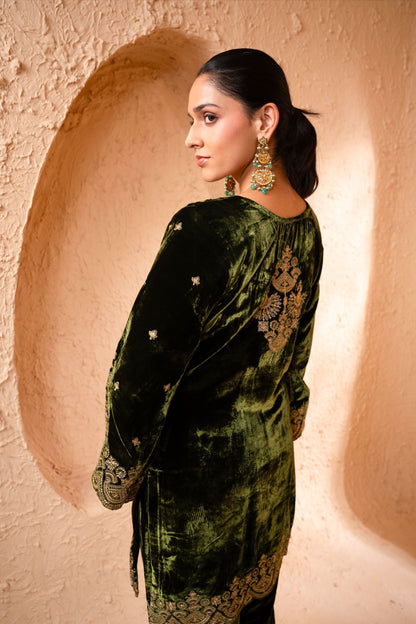 Saaz Silk Velvet Embroidered Mehndi Green  Suit Set