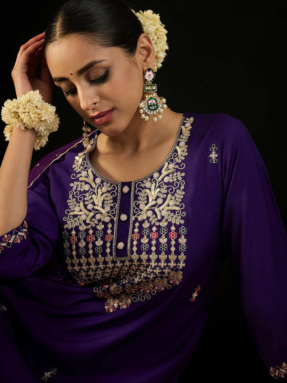 Round Neck Ethnic Motifs Embroidered Sequinned Kurta with Trouser & Dupatta