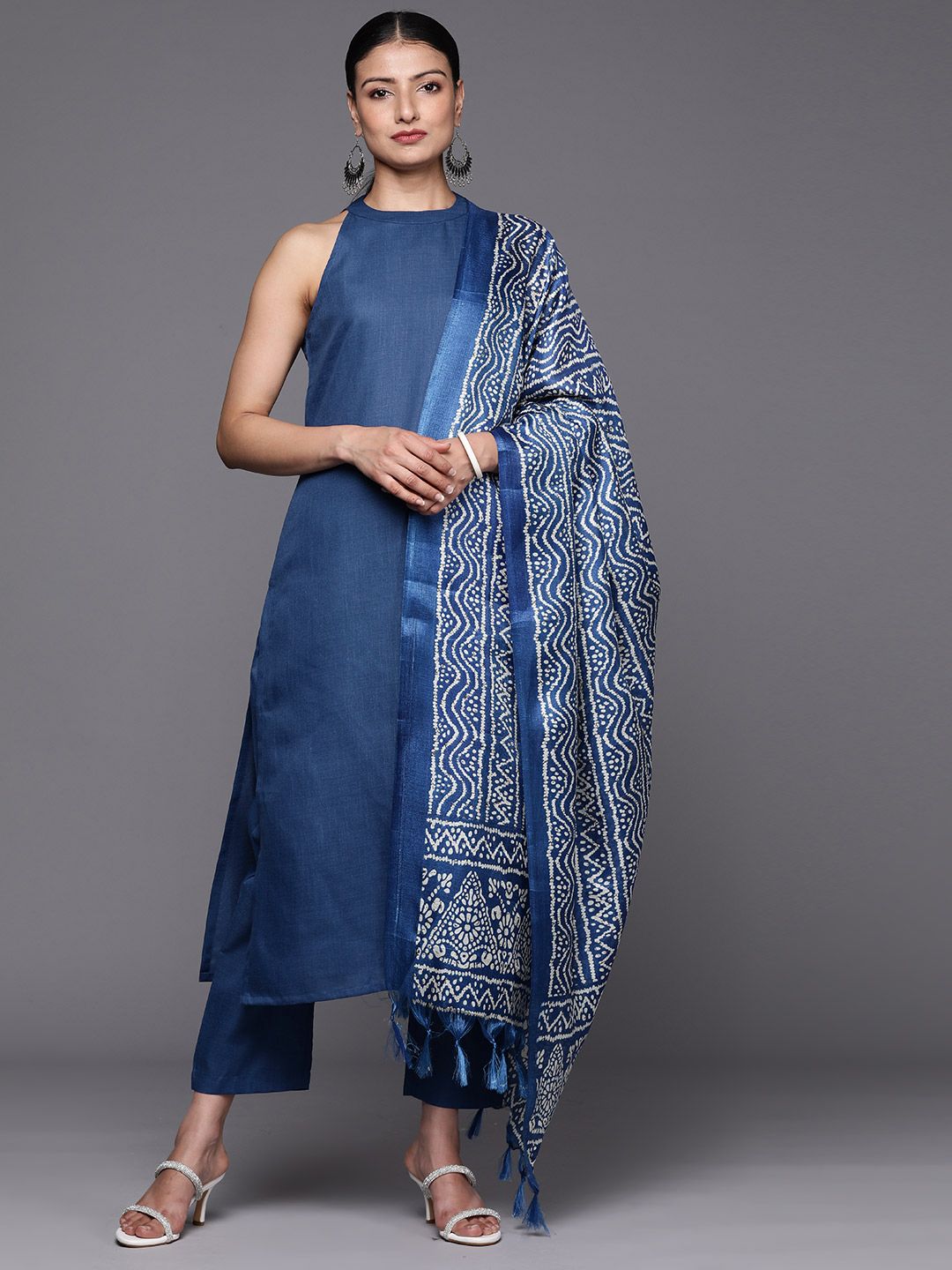 Blue Blue Sleeveless Halter Neck Straight Republic Day Kurta with Trouser & Bandhani Printed Dupatta