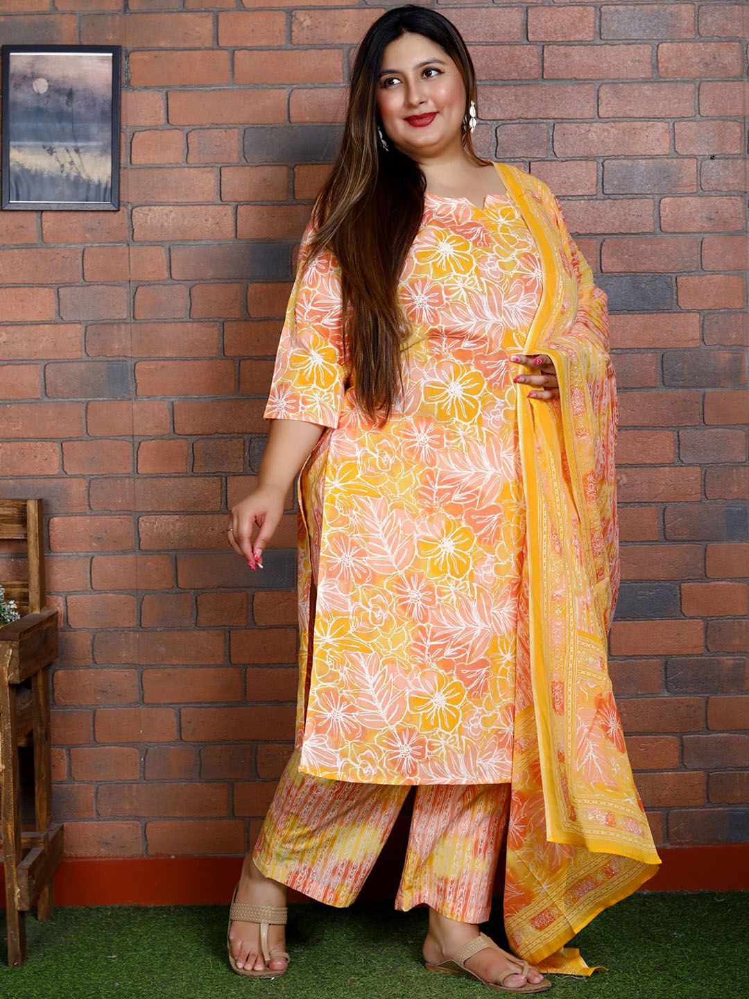 Dhiyona KL Women Floral Printed Regular Sequinned Pure Cotton Kurta with Trousers & With Dupatta