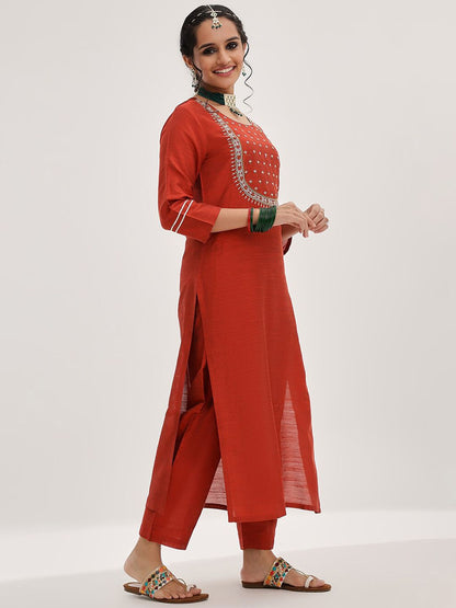 Maroon Yoke Design Ethnic Motifs Straight Kurta & Trousers With Dupatta