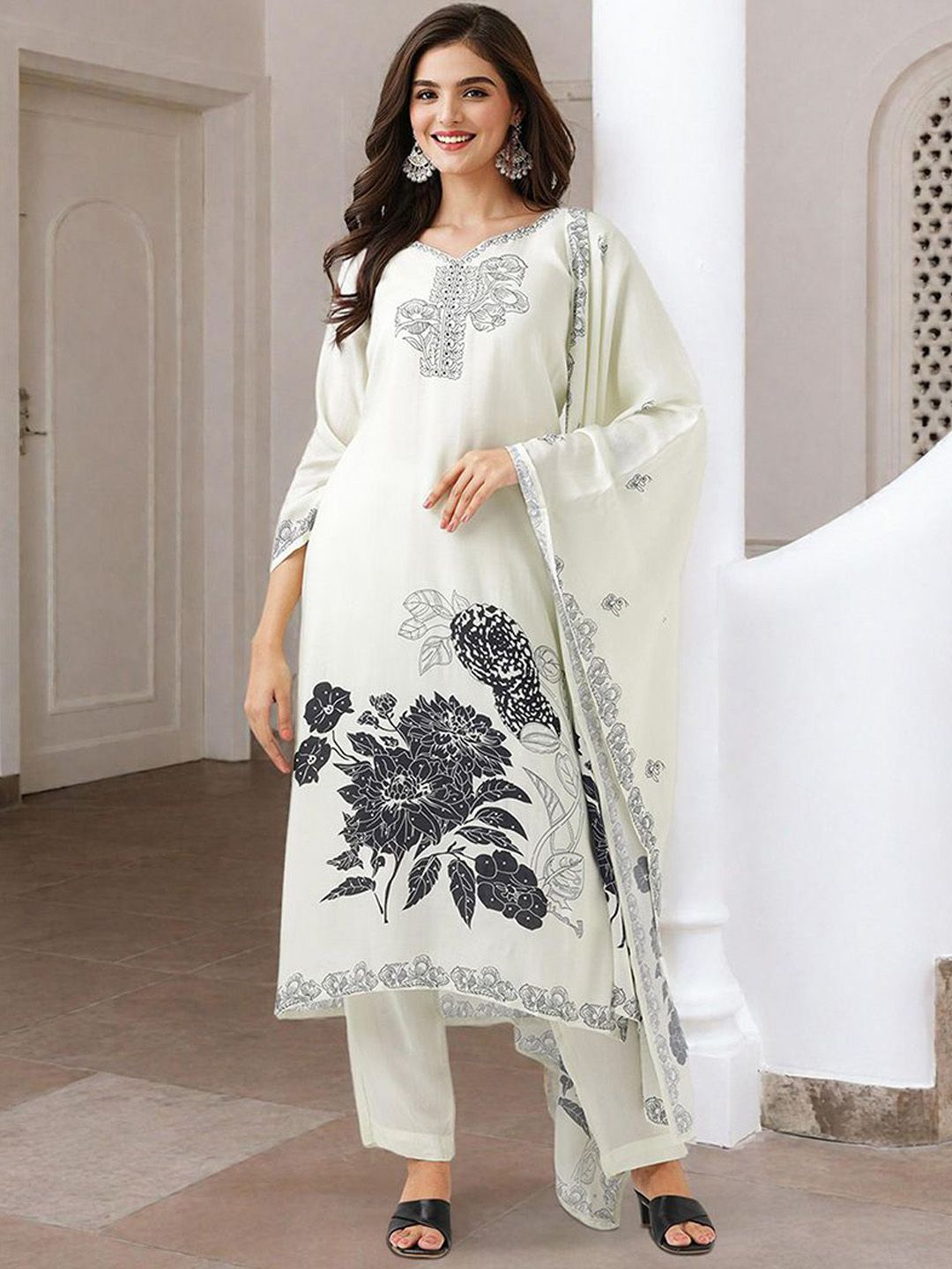Dhiyona IS Women's Floral Printed Pure Cotton Straight Kurta With Trouser & Dupatta