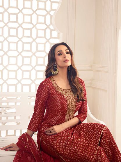 Dhiyona IN Zari Woven Yoke Design Embroidered Stright Kurta Set