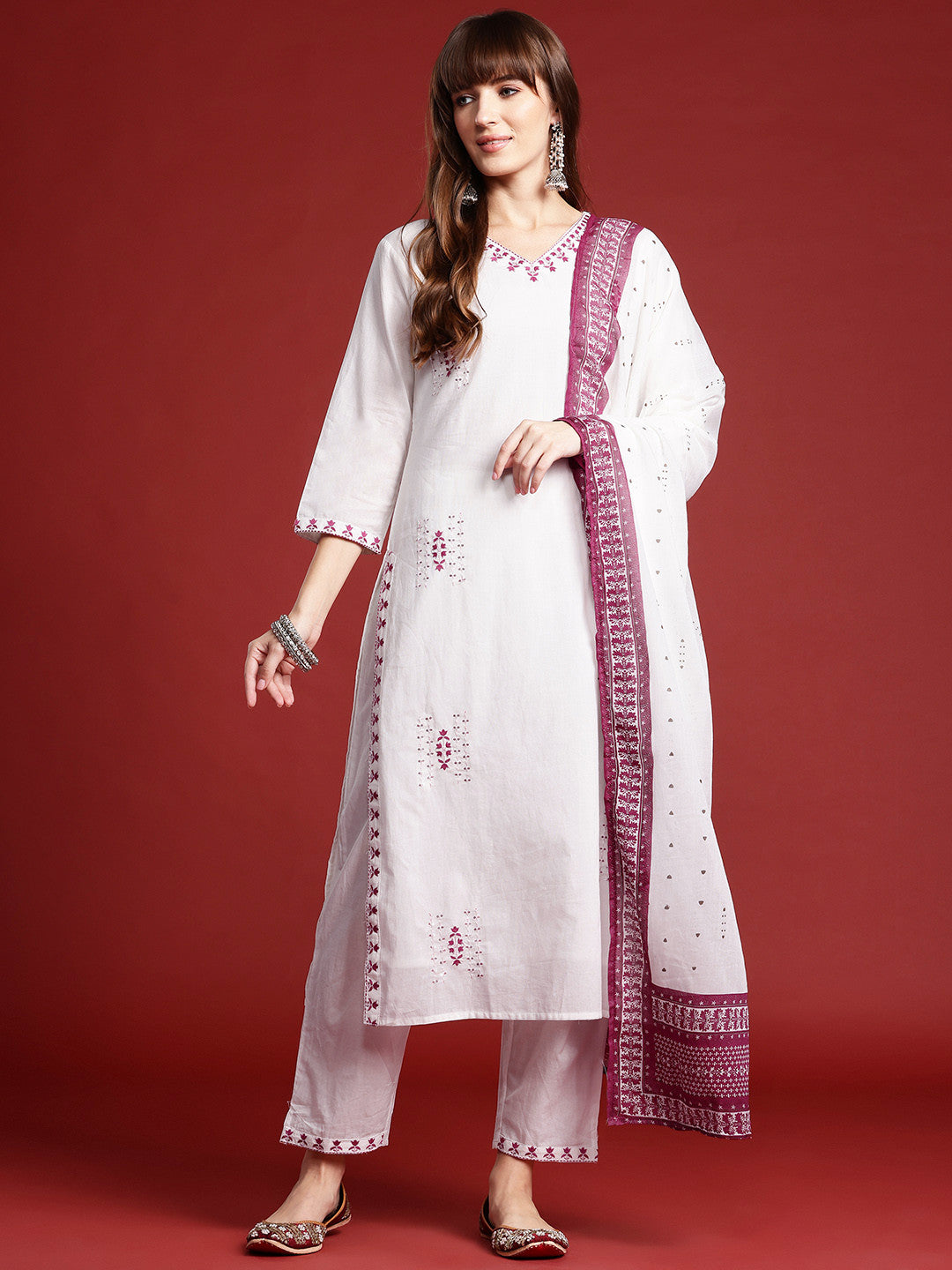 Ethnic Motifs Embroidered Thread Work Kurta with Trousers & Dupatta