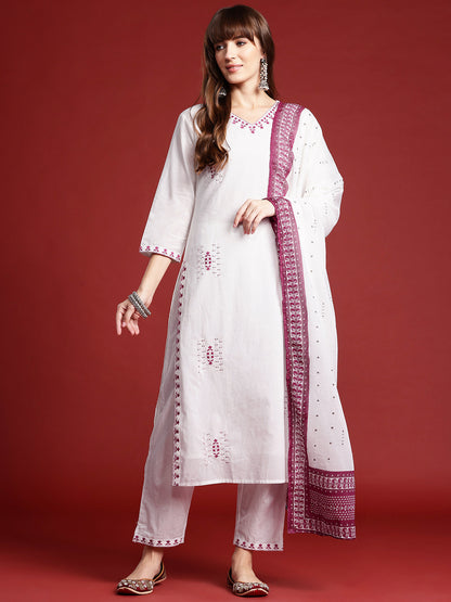 Ethnic Motifs Embroidered Thread Work Kurta with Trousers & Dupatta