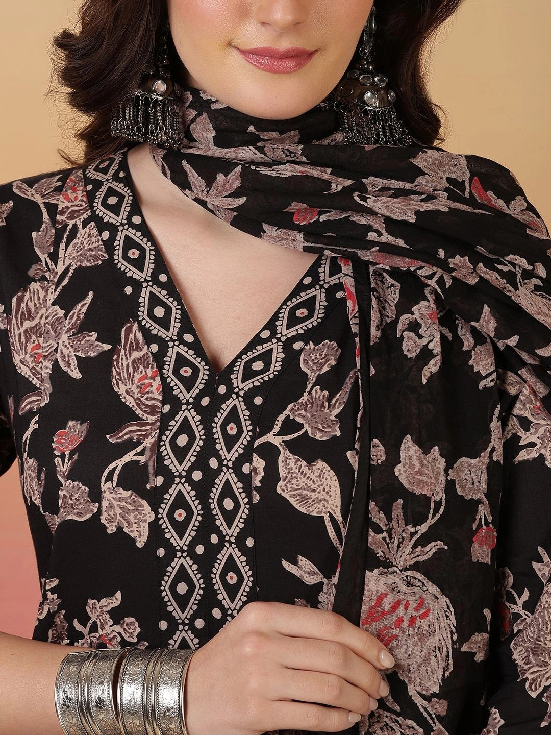 Women Floral Printed Regular Pure Cotton Kurta with Trousers & With Dupatta